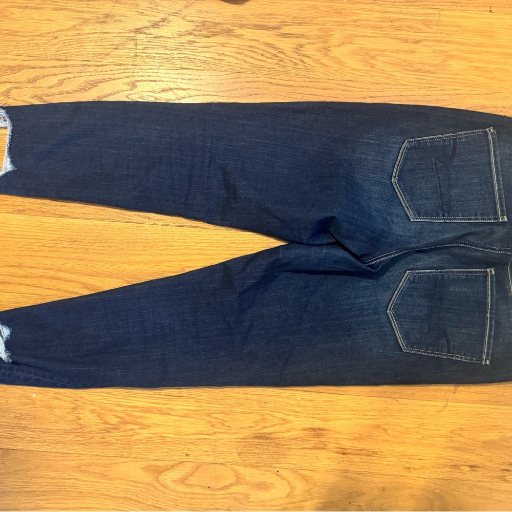 American Eagle Outfitters Women's Distressed Dark Blue Cropped Jeans - Picture 4 of 5
